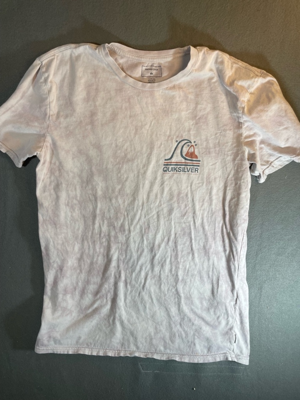 Quiksilver White Short Sleeve Logo Tee with Wave Graphic